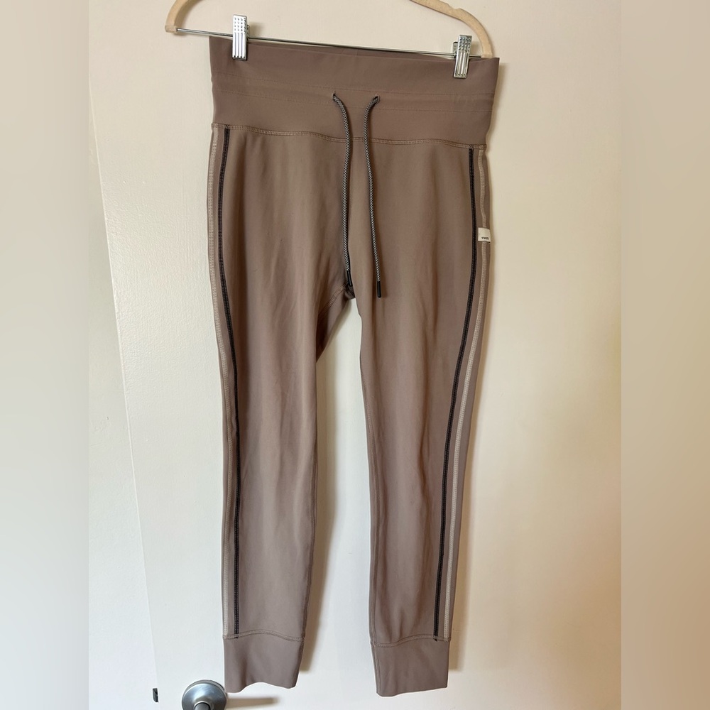 Vuori Taupe Leggings with Contrasting Side Stripes